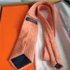 ブランドデザイナーシルクタイスリムメンズタイの狭いビジネスマンJACQUARD WOVEN NECKTIEセット7.5cmの箱