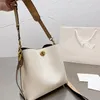 Luxurys Designers High Quality Simple Texture One-shoulder Bag Women's Bucket 2024 New Trendy Cowhide Satchel Commuter Bags Totes