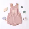 赤ちゃんの夏の服の幼児の女の女の子の袖なしジャンプスーツニットプレイスーツ刺繍虹パターン基本ボディースーツ220525