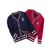 Boys pulls d'automne Angleterre Bébé garçons en V V Sweater en tricot Coton Coton Winter Cardigans chauds pour les adolescentes Tops d'extérieur LJ201128