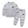 Baby Kleidung Sets Frühling Casual Baby Jungen Mädchen Kleidung Sets Kinder Anzug Sweatshirts Sport Hosen Herbst Kinder Set