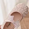 Meninas Princesa solteira Pearl Srucha Childrens Flat Shose Kid Baby Bowknot Sapatos Spring Autumn B207 220721