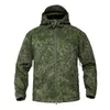 Skin Soft Shell Tactical Military Jacket Men Waterproof Fleece Coat Army Clothes Camouflage Windbreaker Jacket T220816