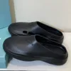 Zapatillas de diseñador, mules de goma espuma, zuecos dinámicos de verano para mujer, tienen un nuevo diseño versátil, unisex, con caja original de tamaño 35-40.