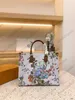 M21233 M45494 M45495 M44571 Onthego Bag 22SS PM MM Flowers Gradient Winter OTG Spring 도시 토트 이탈리아 여성 고급 스프링 스프링은 가방에 크로스 바디 어깨 25 34cm