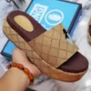 Luxury Designers Women Sandals Canvas Platform Slippers Real Leather Beige Brick Red Colors Beach Slides Slipper Outdoor Party Classic Flat