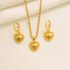 Gold Love Heart Ailesi Takı Mücevher İnce Katı Kolye Zincir Küpeler Afrikalı Dubai Gelin Düğün Kadın Kızlar Bijoux Anne Hediye