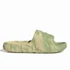 Originals Adilette 22 Slides maschile Designer Designer Sandals Sandali Magic Lime St Desert Sabbia Nera Grigio Flip Flip Slip Slip