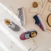 2022 Spring One-step Candy Color Fashion Children's Canvas Shoes para niños y niñas