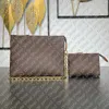 Axelväskor topp. M81412 toalettartikar på kedjan Lady Designer Clutch Handväska handväska hobo satchel kosmetisk påse smink tygväska pochette accessoires