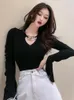 Kadınlar Sweaters Satış Bahar Yaz Seksi Chainv-Beect Tasarım Tam Kollu Gömlek Tatlı İnce İnce Düz Renk Siyah Örgü Külkü Topçun