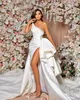 Abiti da sposa sexy a-line senza maniche sexy in pizzo con applicazioni di paillettes una spalla spacco alto lunghezza del pavimento treno tulle pizzo plus size abiti da sposa boho taglie forti