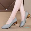 Scarpe eleganti plus size 35-42 Women Medium Heels Woman Square Toe Pompe a tacco d'oro Ladies Zapatos Mujer