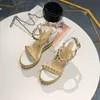 Sandalet bayanlar Slingback elbise topuklar yaz açık parti düğün perçin sandalet deri platform takozlar moda klasik ayakkabı boyutu 34-41