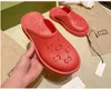 designer jelly damesslippers met middelhoge hak, gemaakt van transparante materialen, modieus, sexy en mooi, zonnige strandvrouwenschoenen pantoffels G65