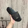 2022 Modedesigner Slides Hausschuhe Herrenschuhe mit Box Staubbeutel Sommer Sandalen Strand Slide Flache Plattform Männer Frauen Classics Sneakers Größe 35-47