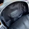 Мужская нагрудная сумка Бренды Сумки через плечо Сумки через плечо Сумки через плечо Черный дизайнерский кошелек Хранение мобильного телефона Мужские мужские сумки Дизайнерские рюкзаки