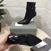 Botas de cano curto com trava dourada para sapatos femininos Designer de luxo com fivela de zíper e estilete Bota de alta qualidade Cowskin Cashmere dedos pontiagudos 10,5 cm Bota de salto de metal 35-43