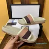 Luminous Mens Dames Slippers Designer Rubber Slides Sandal Flat Letter Mode Schoenen Strand Flip Flops 36-46 55