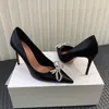 Amina Trade Shoes For Womens Quality Bowtie Rinestone Button Lady Stiletto Pumps 9,5 см высотой роскошные дизайнерские дизайнерские свадебные вечеринки обувь обувь