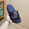 Slippers الكلاسيكية أعلى جودة أزياء الشرائح عتيقة مسطحة المطاط شاطئ الأحذية الصيف واسعة الزلقة مع الصندوق حجم 35-45