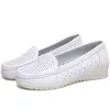 Kleid Schuhe Neue Krankenschwester Schuhe Frauen Weichen Boden Atmungsaktive Plattform Kleine Weiße Schuhe Casual Wedges Loafers Sandalen 220320