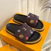 2022 Pillow Slipper Revival Flat Mules Uomo Donne Slides Black Blue Blue Brown Bianco Flip flops Sandali estivi Dimensione 35-45 con scatola