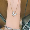 Pendant Necklaces Korea Luxury Asymmetric Opal Butterfly Necklace For Women Fashion Elegant Party Jewelry Accessories Bridesmaid GiftsPendan