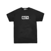 KITH NEW YORK LIMITED ROUNTE VOLTAR MANES CURTAS MENINAS DE VERÃO E MULHERES DESIGNAÇÕES SEMOS NICHOS TOPS AS LONE T-SHIRT T220728