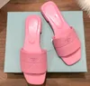 Новые сандалии Тапочки Летние красивые Дизайн на низком каблуке удобные Яркие более цветные туфли