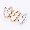 Designer Nail Ring Luxury Jewelry Band anneaux pour femmes hommes Titanium Steel Alloy Goldplated Process Fashion Accessories Gift Never5066752