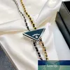 Nuova collana bicolore con ciondolo a triangolo rovesciato con logo Catena maglione classica Design versatile