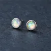 Stullo carino femmina Operatore di pietra opale bianca fascino piccolo colore argento per donne alla moda mini orecchini da sposa rotonda