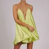 カルロフィアセクシーな夏のドレスの直径チェーンストラップドゥルレイヤーサテンミニドレス女性休暇衣装クラブパーティー服Y220401
