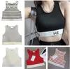 Malhas femininas Colete sem mangas Celine Letter T Shirts Mulher listrada Summer Beach Tanks Tees Preto branco logotipo bordado Camisa curta Lady sexy Coletes de malha Tops