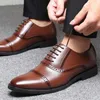 Oxford Shoes Men Pu a basso tacco a basso colore in pizzo tondo tondo professionale classico comodo abito da business scarpe cp226