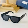 Sonnenbrille im 80er-Jahre-Stil, niedliche Katzenaugen-Sonnenbrille, modisch, glänzend, schwarz gespritzt, Vintage 1134er-Jahre, Designer-Abschlussball-Sonnenbrille, Buchstaben-Logo, klein, für Damen und Herren, schildpattgrüne Gläser