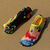 Hommes Femme Plage Été En Plein Air Wading Chaussures Natation Pantoufle Sur Surf À Séchage Rapide Aqua Chaussures Peau Chaussette Rayé Chaussures D'eau 220623