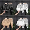 Kids Clothing Boys Girls Tracksuits Designer Briefe 2PCS Jacke Coat Pant Anzüge Chidlren Casual Sports Kleidung 90-120