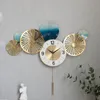 Orologi da parete Orologio da soggiorno europeo in ferro Orologio moderno e creativo Altalena grande lusso oro nordico Reloj De Pared 3d Home Decor