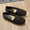 S 2023 Kvinnor Luxurys Casual Shoes Espadrilles Summer Designers Ladies Flat Beach Half Slippers Fashion Woman Loafers Fisherman Canvas Shoe With Box 9px2