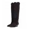 Boots Black Black Suede مطرزة بالركبة عالية النساء لكمة الحذاء ارتفاع الحذاء الكعب الخريف الشتاء الجلود الطويلة اليدوي الفارس 220811