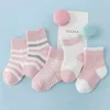 CouplesParty Bébé Chaussettes En Coton Doux Bébé Garçons Filles Stripe Chaussettes Chaudes Au Sol Automne Hiver Mode Sport Chaussettes Antidérapantes J220621