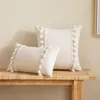 Cojín / almohada decorativa Boho Beige Funda de cojín con flecos hecha a mano Funda de borla de tejido de algodón Fundas lisas Wabi-sabi decorativas para el hogarCushi