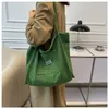 Partyzubehör Canvas-Tasche mit großem Fassungsvermögen 2021 neue trendige Handtasche Damen One-Shoulder-Einkaufstasche mit Karomuster