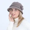 Beretten Gracieuze dames winter gebreide emmer hoed vintage fleece gevoerde rand met randje schedel dop bloemen cloche bowler hatberetten baretsberets