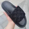 Flipers de marca de ponta de ponta feminina Sapatos de caminhada na praia Sapatos de viagem em casa