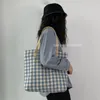 Sacs de soirée Dames Tendance Sac à bandoulière à carreaux 2022 Toile portable Style japonais coréen Art Petit sac de classe d'étudiant fraisSoirée