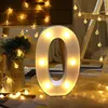 Dizeler LED Alfabe Numarası Dijital Mektup Açık Beyaz Up Dekorasyon Sembolü İç Duvar Dekoru Düğün Pencere Ekran Aydınlık Stringsl