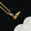 Women Designer Necklace Gold Earrings Fashion Ladies Chains Pendant Necklaces For Mens Studs Wedding Luxurys Jewelry Set Nice 22081301R